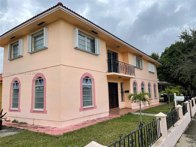 $3,800 | 3500 East 6th Avenue, Hialeah, FL 33013