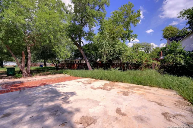 a view of outdoor space with a garden