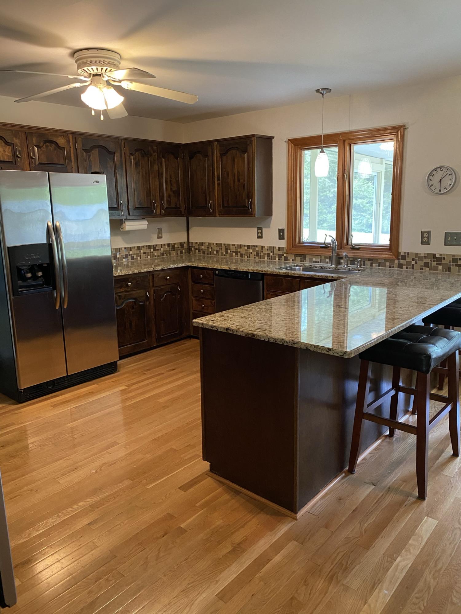 9003 Edgewater Road Chattanooga, TN 37416 - Photo 3 of 13 Kitchen
