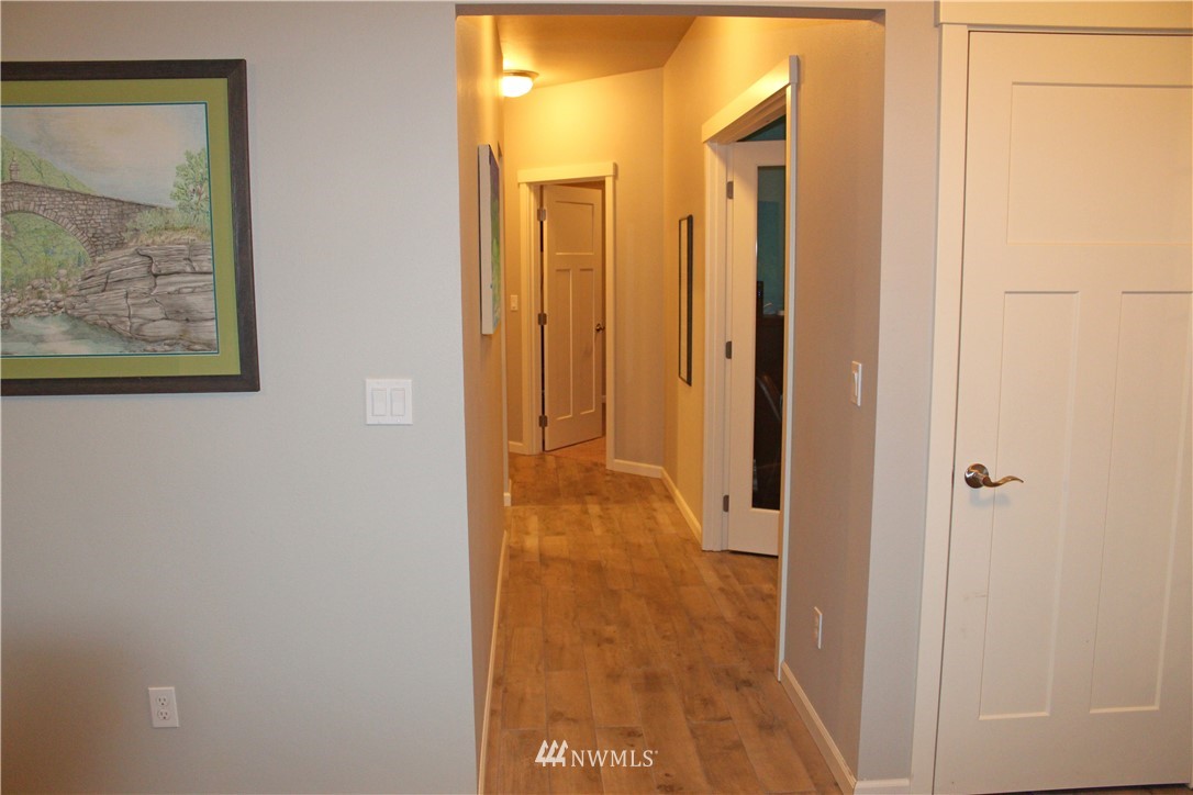 4267 Banner Road Southeast Port Orchard, WA 98366 - Photo 17 of 25 Gallery Image 17