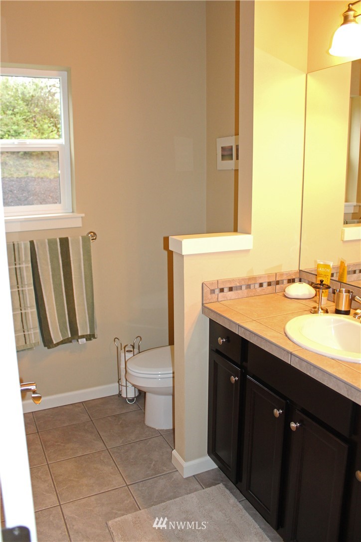 4267 Banner Road Southeast Port Orchard, WA 98366 - Photo 9 of 25 Gallery Image 9