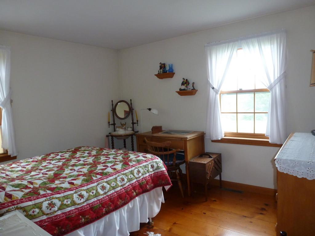 121 Windsor Road Hillsborough, NH 03244 - Photo 8 of 21