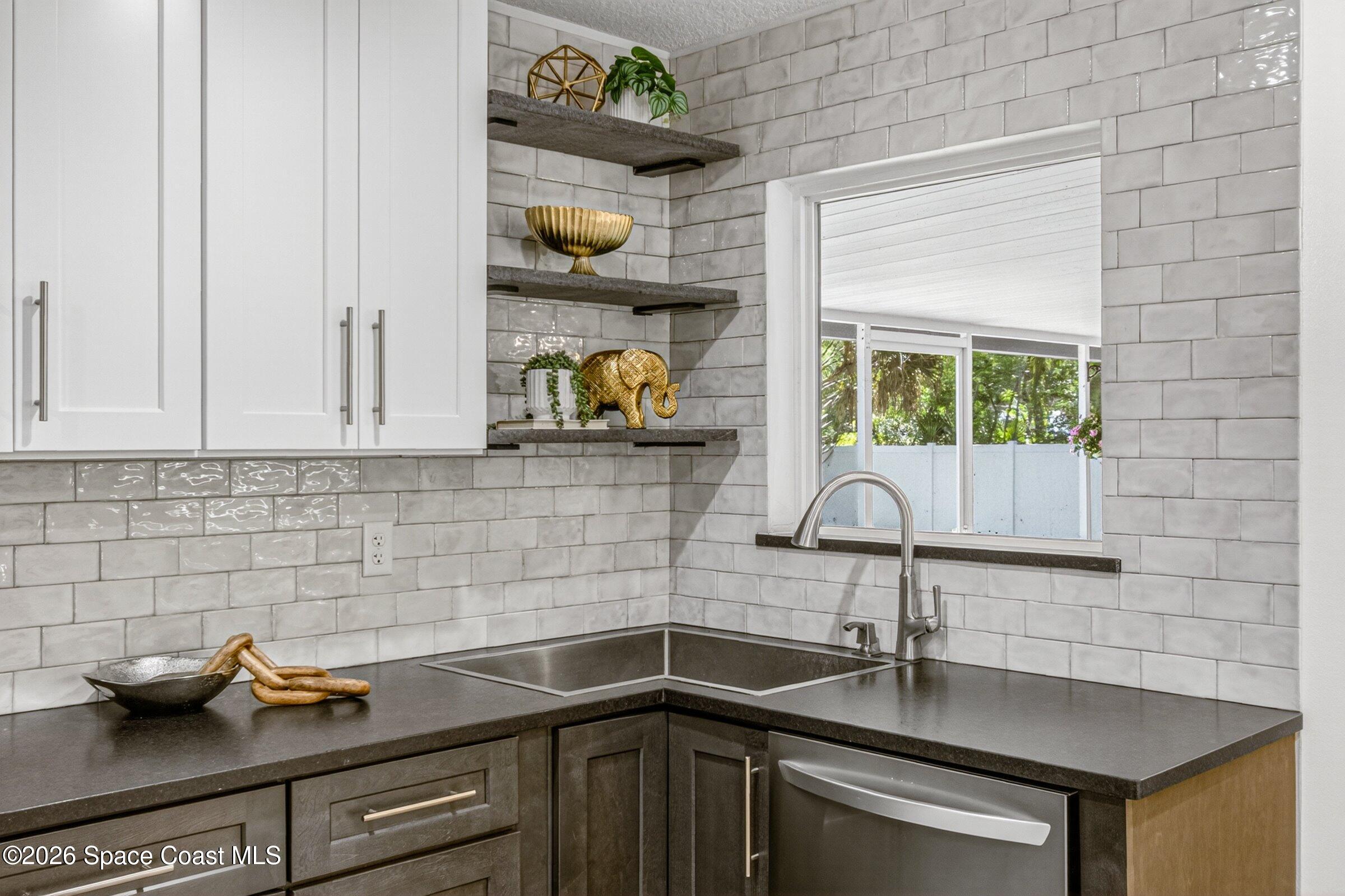 3255 Hield Road Melbourne, FL 32904 - Photo 10 of 29 42-3255-Hield-227