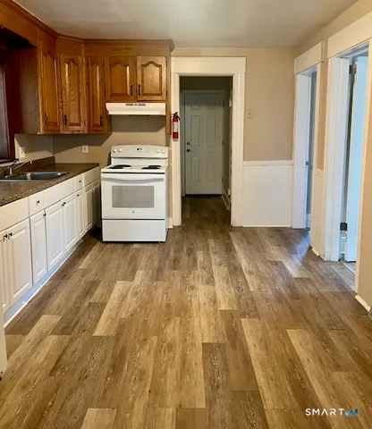 $1,950 | 166 Laurel Avenue, Bridgeport, CT 06605