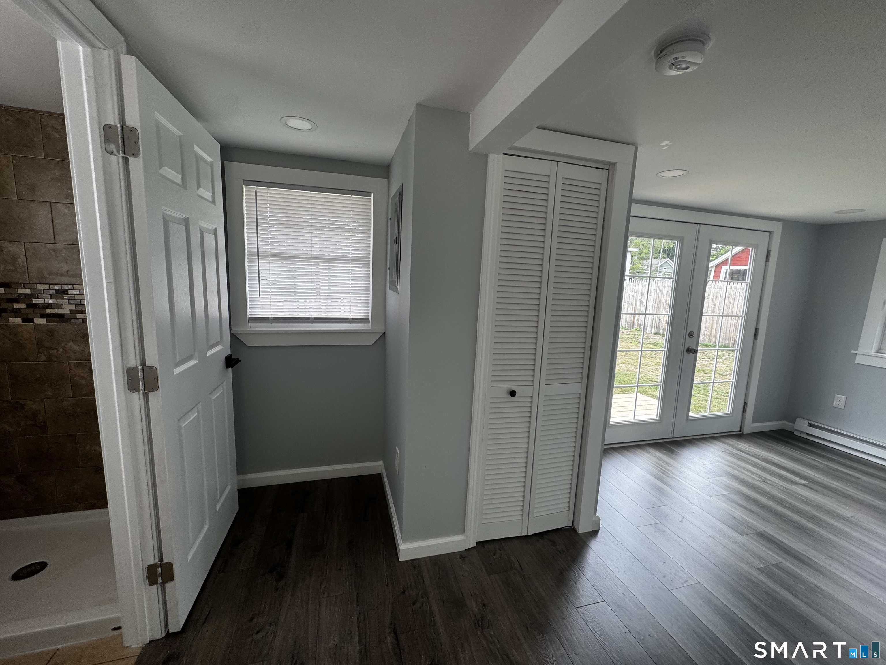 68 Black Point Road East Lyme, CT 06357 - Photo 6 of 8