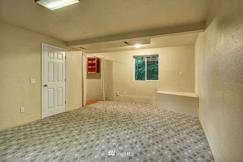 13408 Southeast 168th Street Renton, WA 98058 - Photo 14 of 23 Gallery Image 14