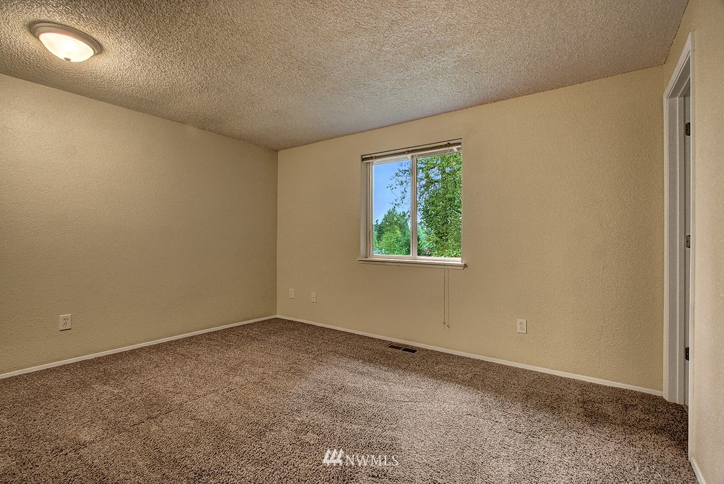 13408 Southeast 168th Street Renton, WA 98058 - Photo 7 of 23 Gallery Image 7