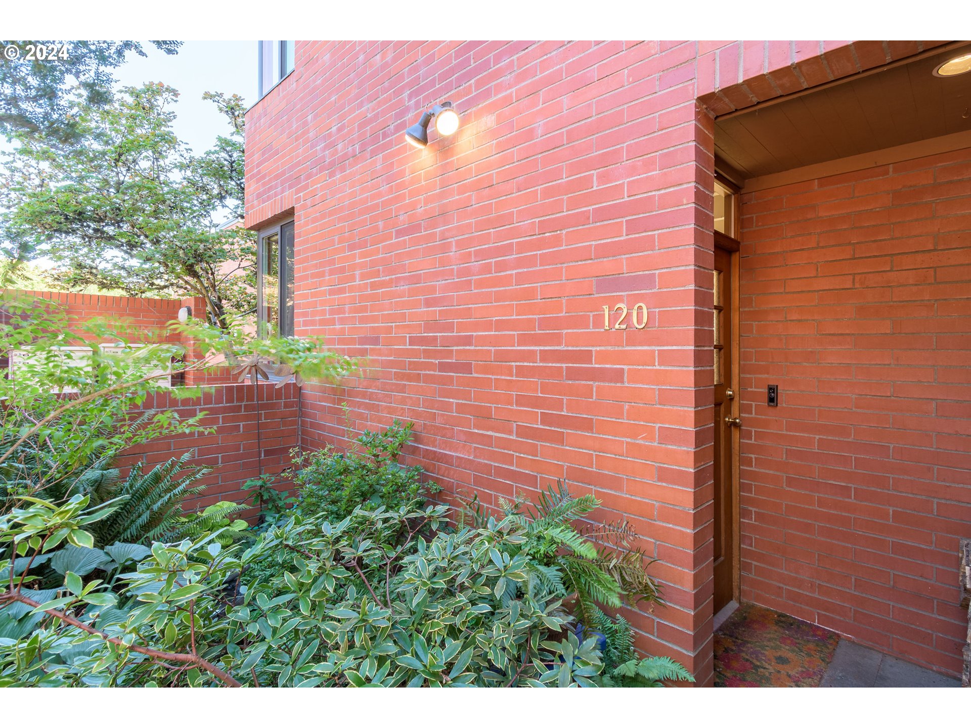 120 High Street Eugene, OR 97401 - Photo 3 of 36