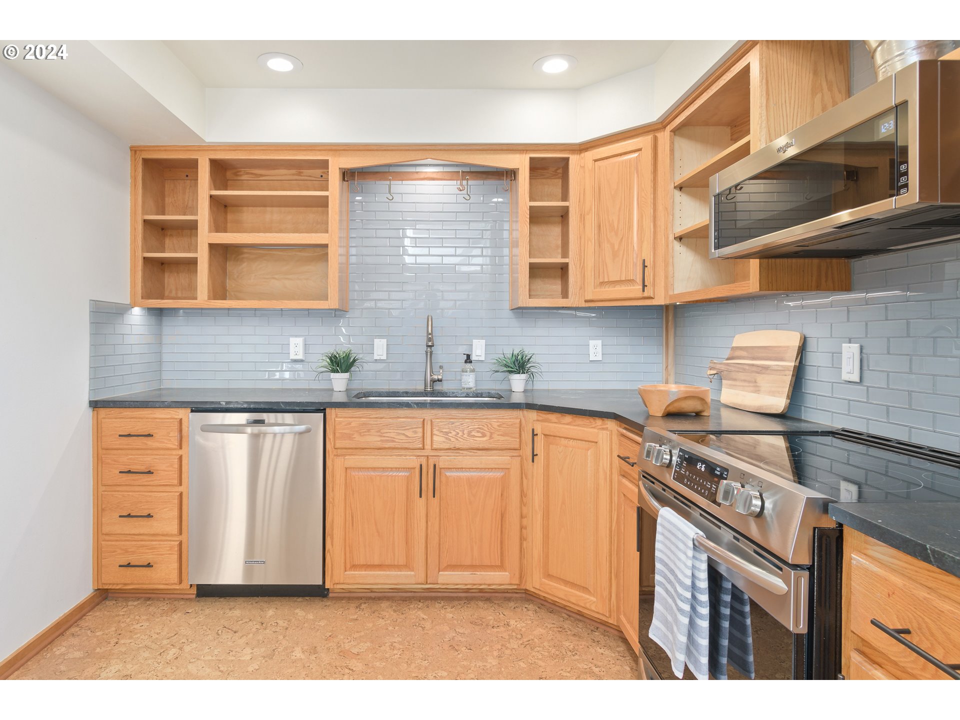 120 High Street Eugene, OR 97401 - Photo 7 of 36