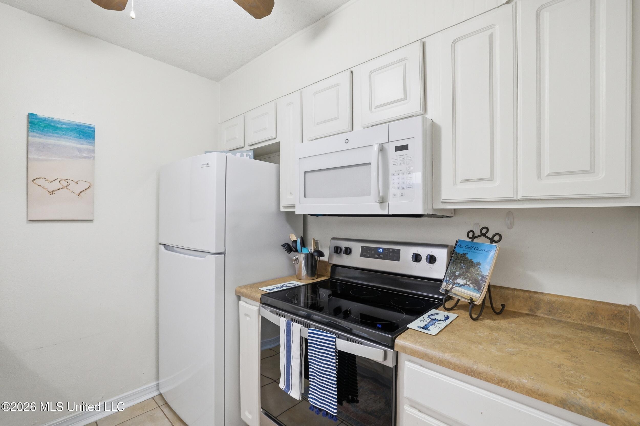 1550 East 2nd Street, Unit R105 Pass Christian, MS 39571 - Photo 11 of 36 14_r6__4848