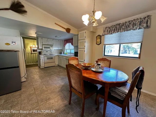 $1,795,000 | 1610 J-W Drive, Jackson, WY 83001