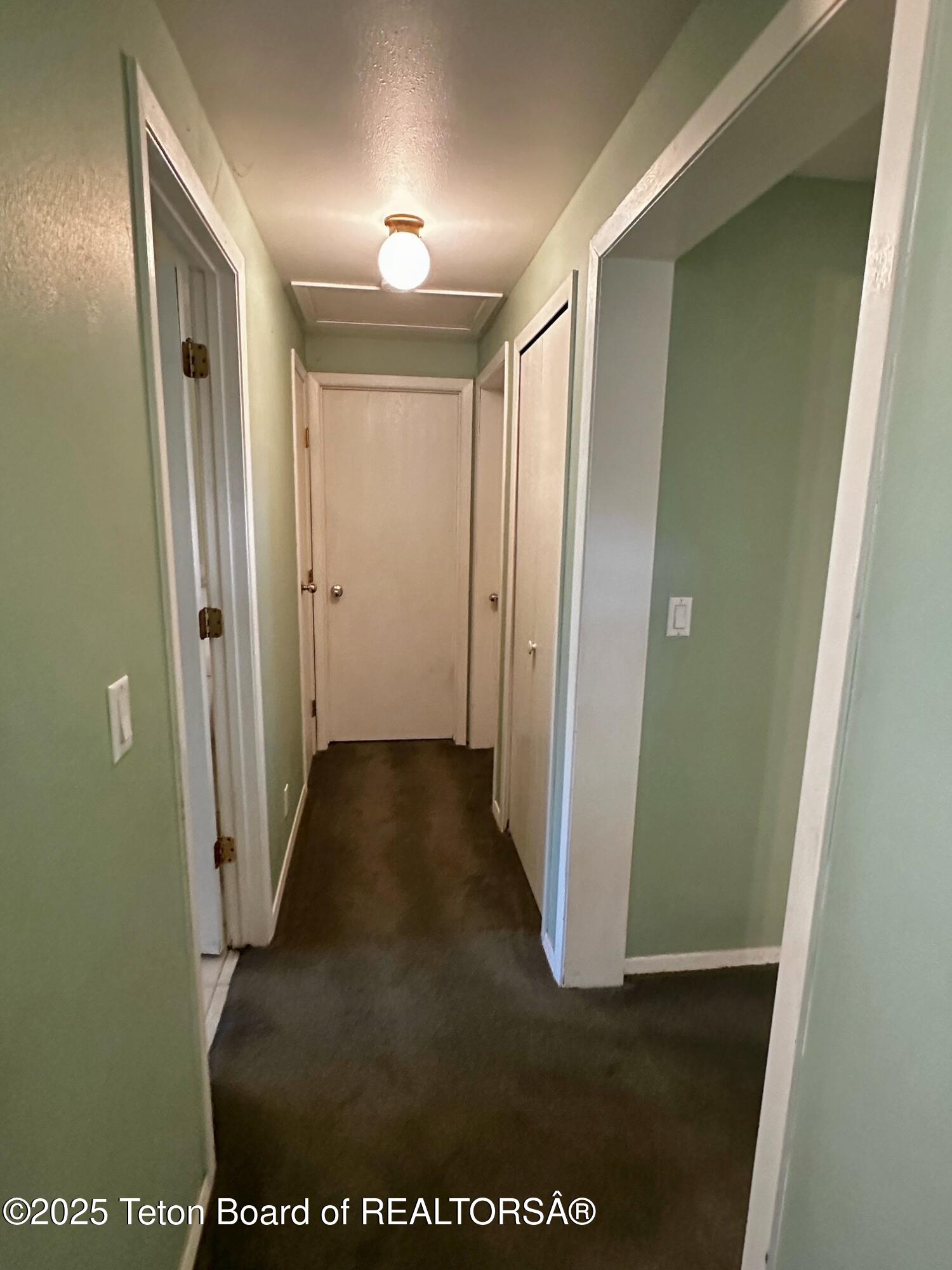 1610 J-W Drive Jackson, WY 83001 - Photo 20 of 42 hallway