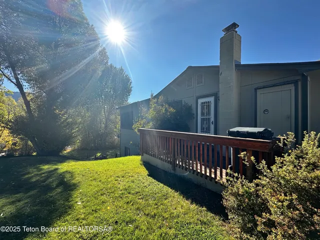 $1,795,000 | 1610 J-W Drive, Jackson, WY 83001