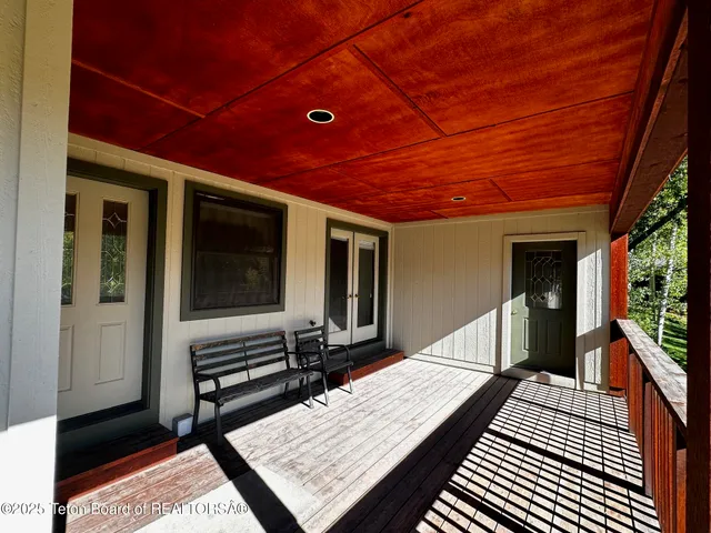 $1,795,000 | 1610 J-W Drive, Jackson, WY 83001