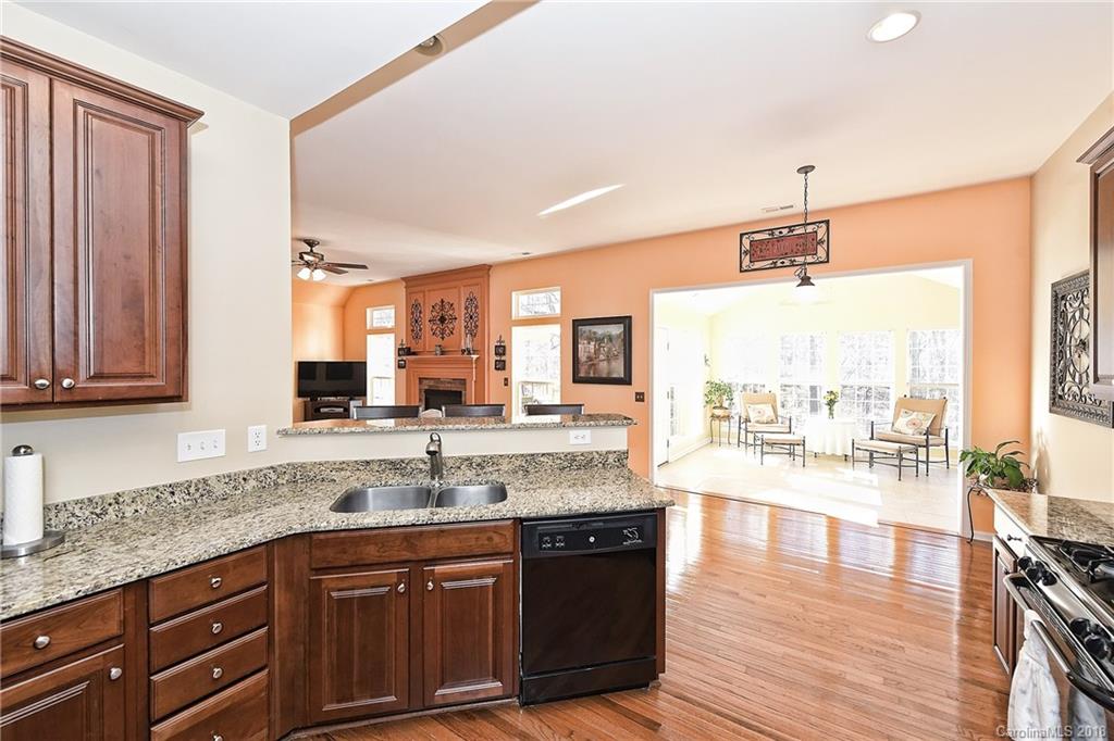327 Lorraine Road Fort Mill, SC 29708 - Photo 4 of 24