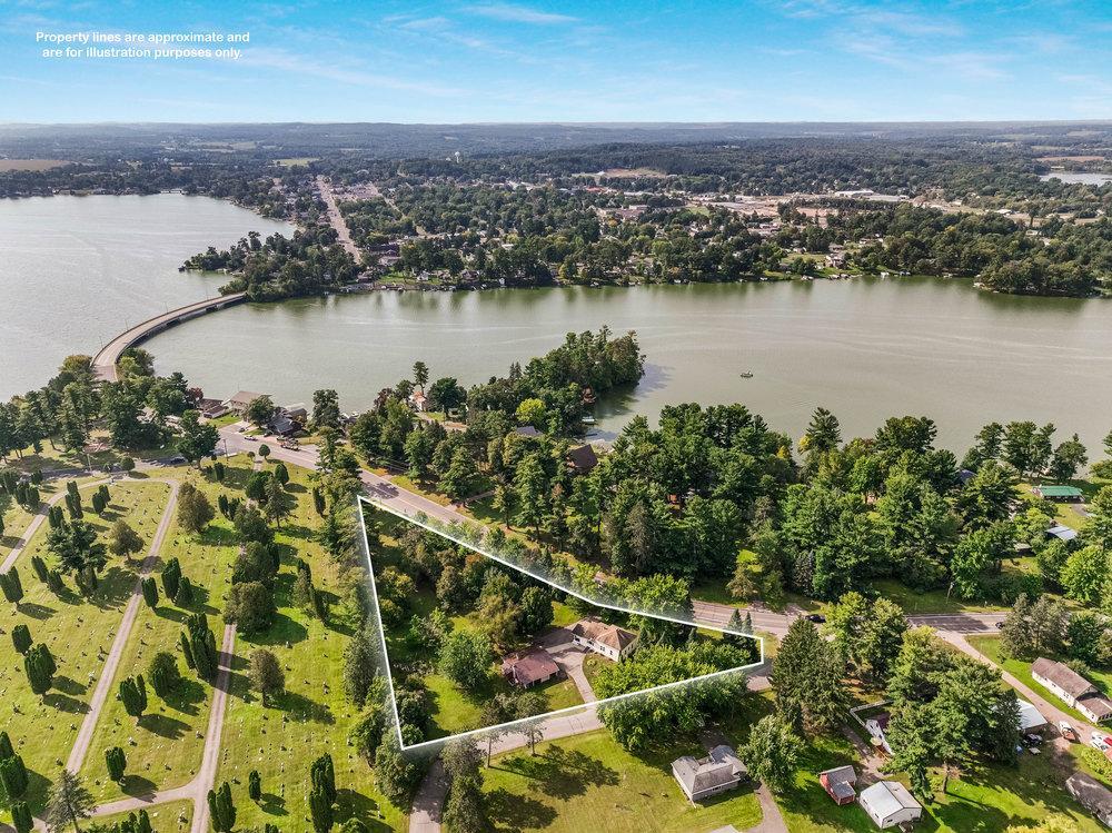 252 Sumner Avenue Chetek, WI 54728 - Photo 4 of 48