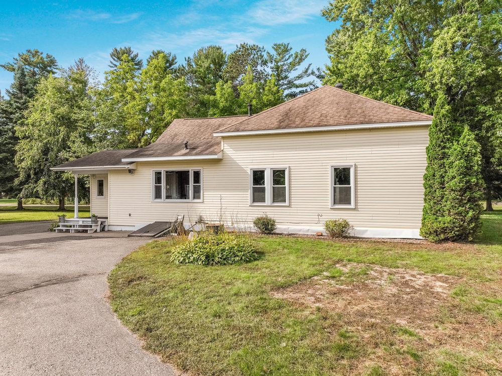 252 Sumner Avenue Chetek, WI 54728 - Photo 8 of 48