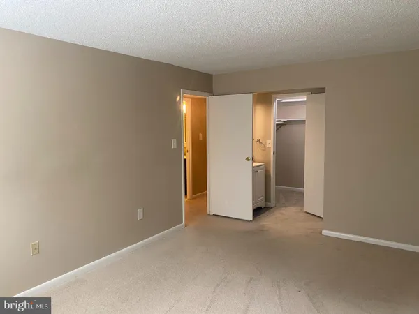 $2,350 | 11723 Karbon Hill Court, Unit T3, Reston, VA 20191
