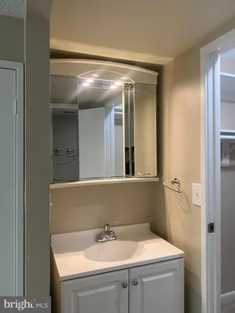 $2,350 | 11723 Karbon Hill Court, Unit T3, Reston, VA 20191