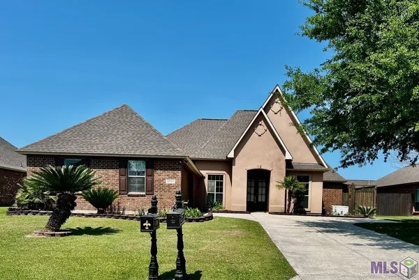 $425,000 | 41152 New Orleans Drive, Sorrento, LA 70778