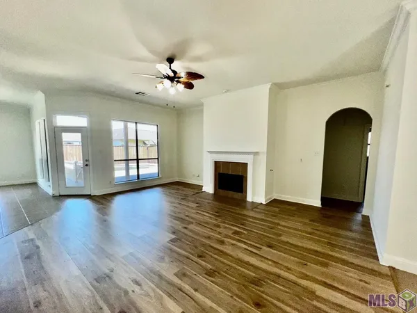 $425,000 | 41152 New Orleans Drive, Sorrento, LA 70778