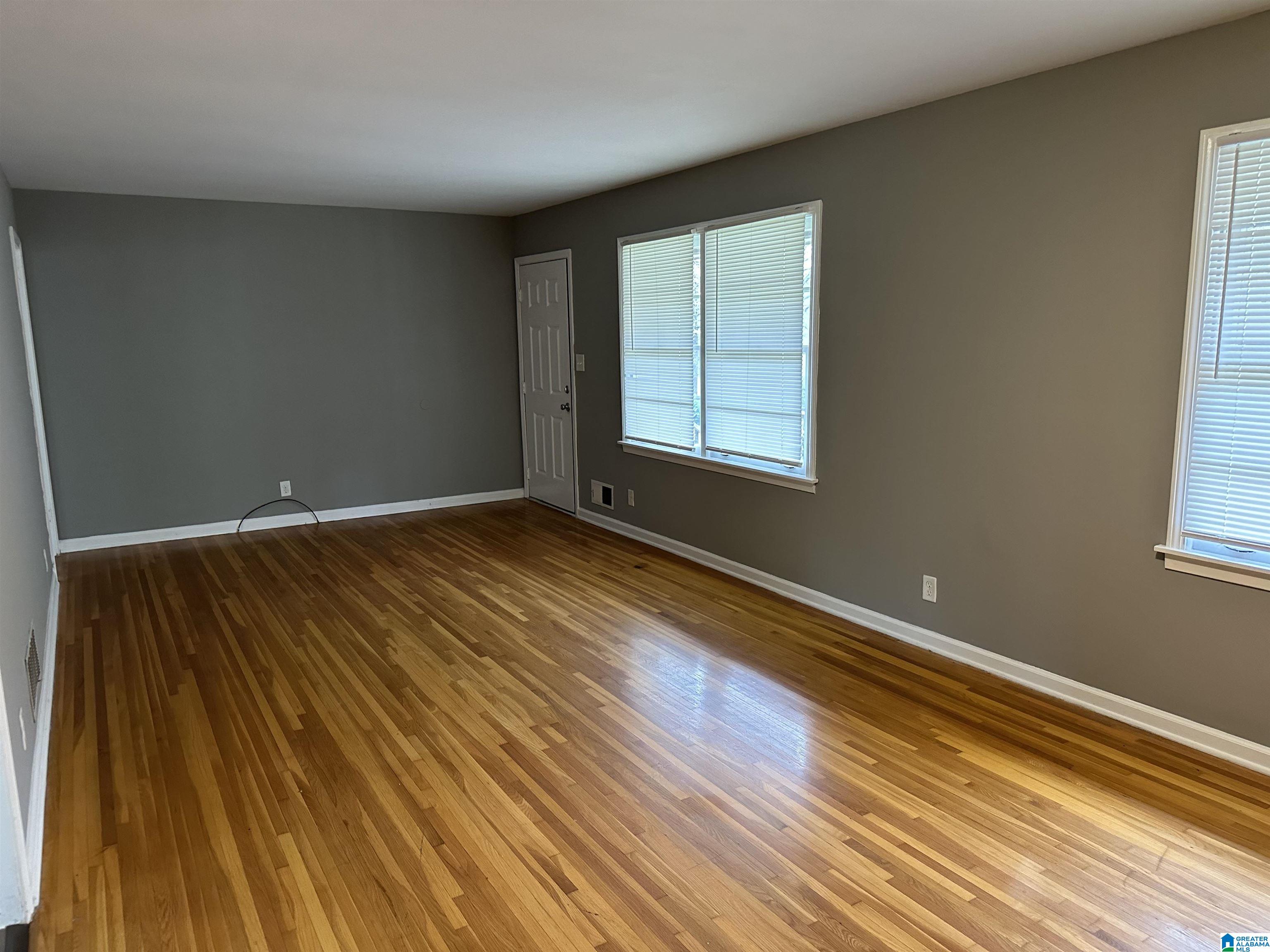 196 Redstone Way Birmingham, AL 35215 - Photo 2 of 12
