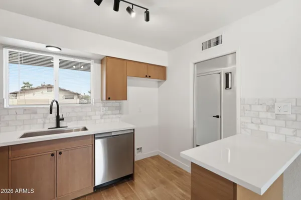 $320,000 | 3640 North 86th Lane, Phoenix, AZ 85037