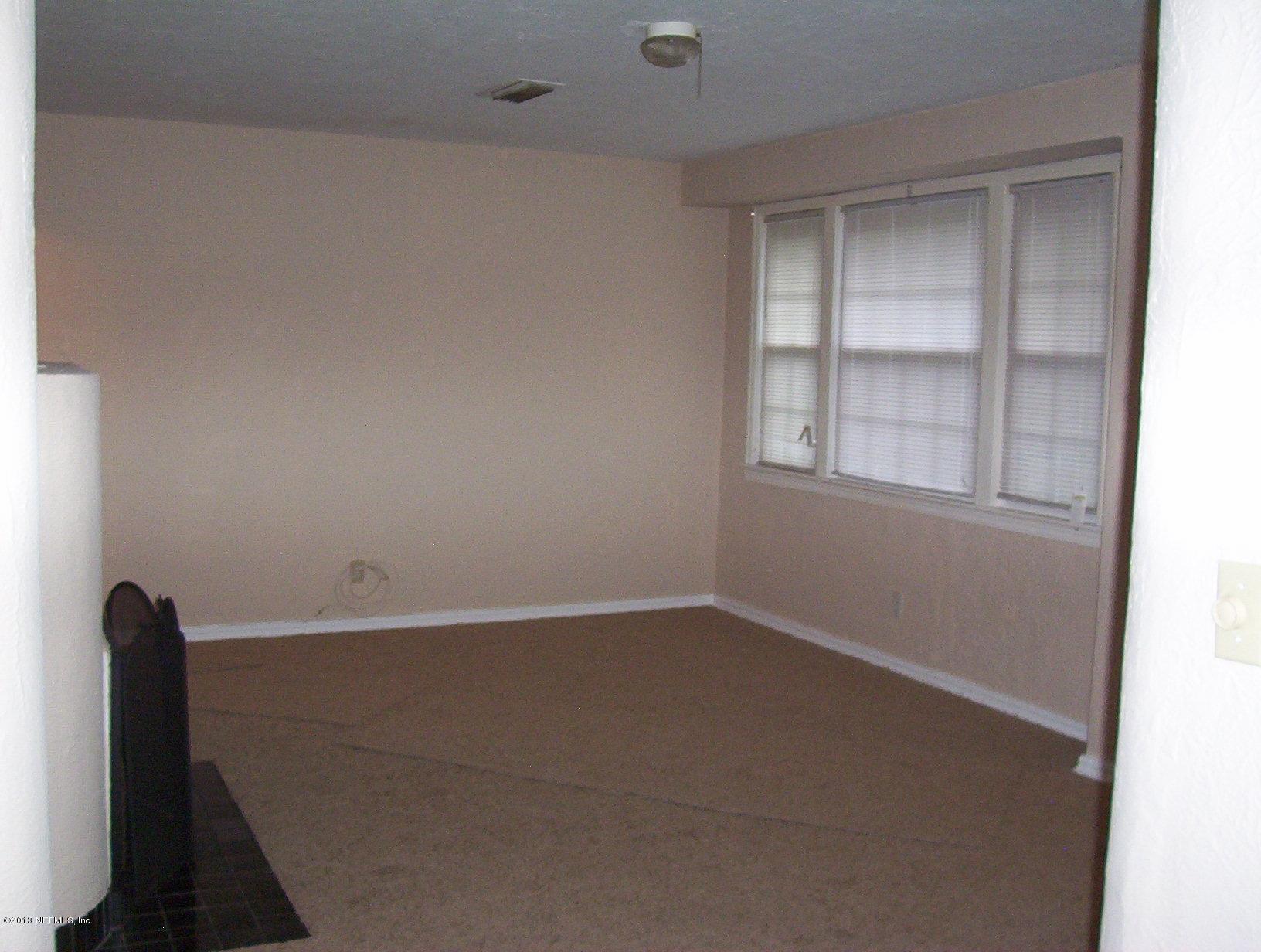 2654 Ridgewood Road Jacksonville, FL 32207 - Photo 3 of 15 View of Living Room from Dining Room