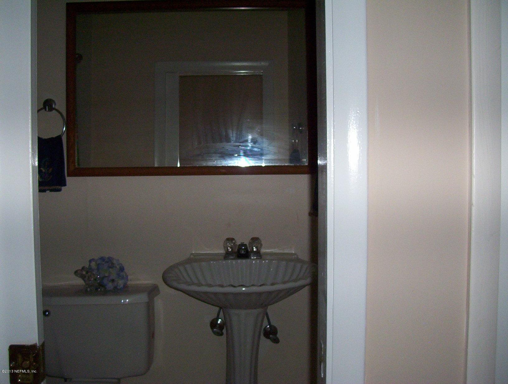 2654 Ridgewood Road Jacksonville, FL 32207 - Photo 10 of 15 Master Bathroom with shower
