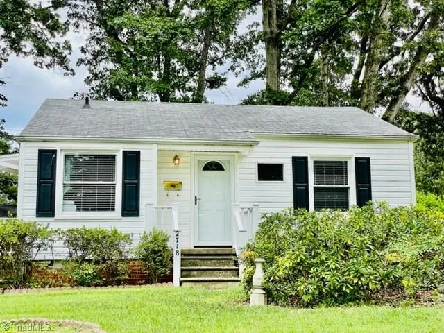 $1,400 | 2718 Robin Hood Drive, Greensboro, NC 27408