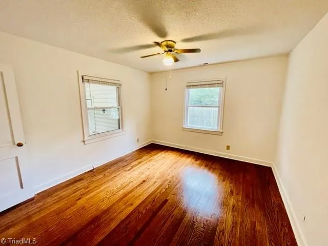 $1,400 | 2718 Robin Hood Drive, Greensboro, NC 27408