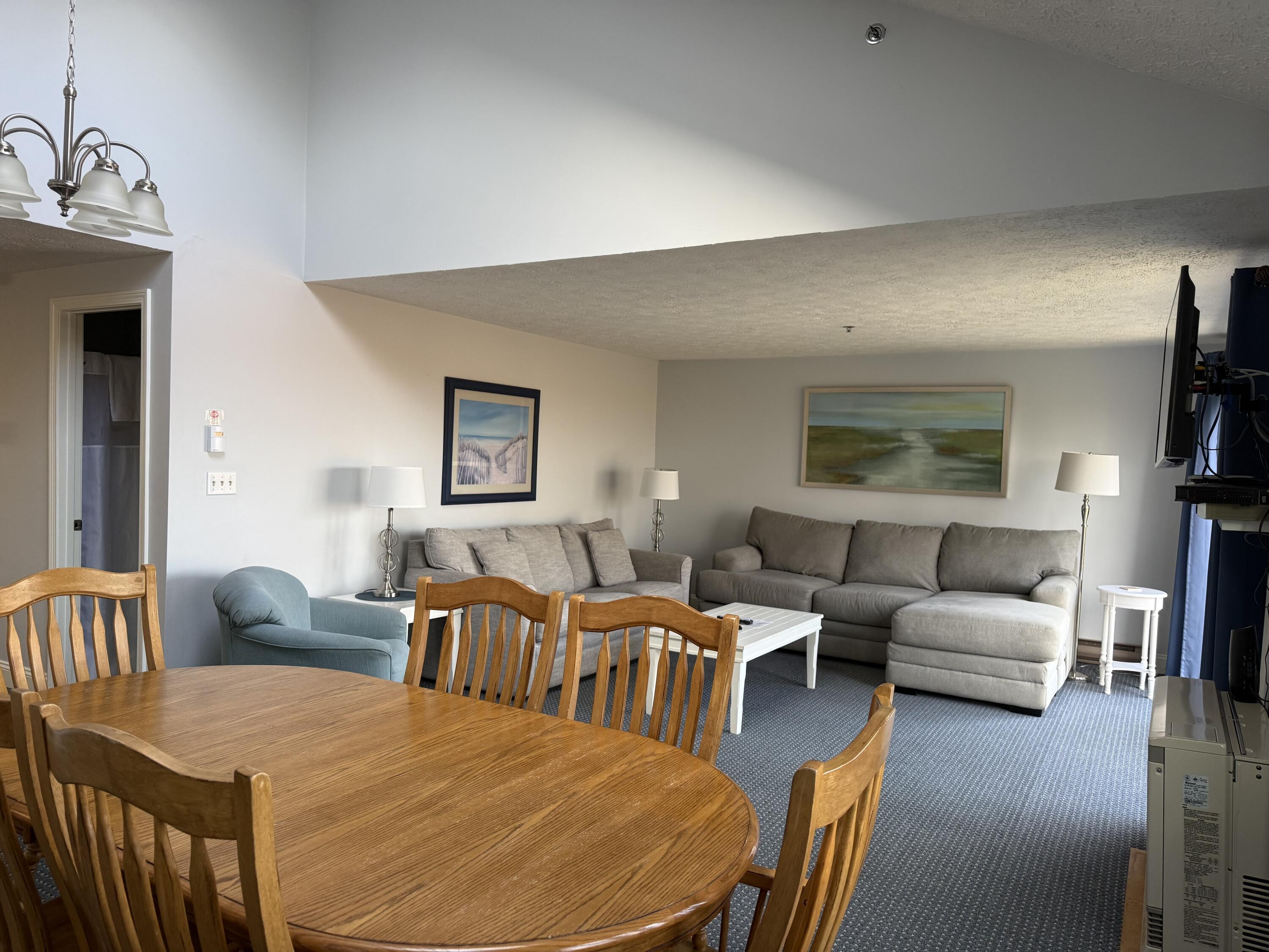 1373 Post Road, Unit 4E Wells, ME 04090 - Photo 12 of 31 DINING ROOM