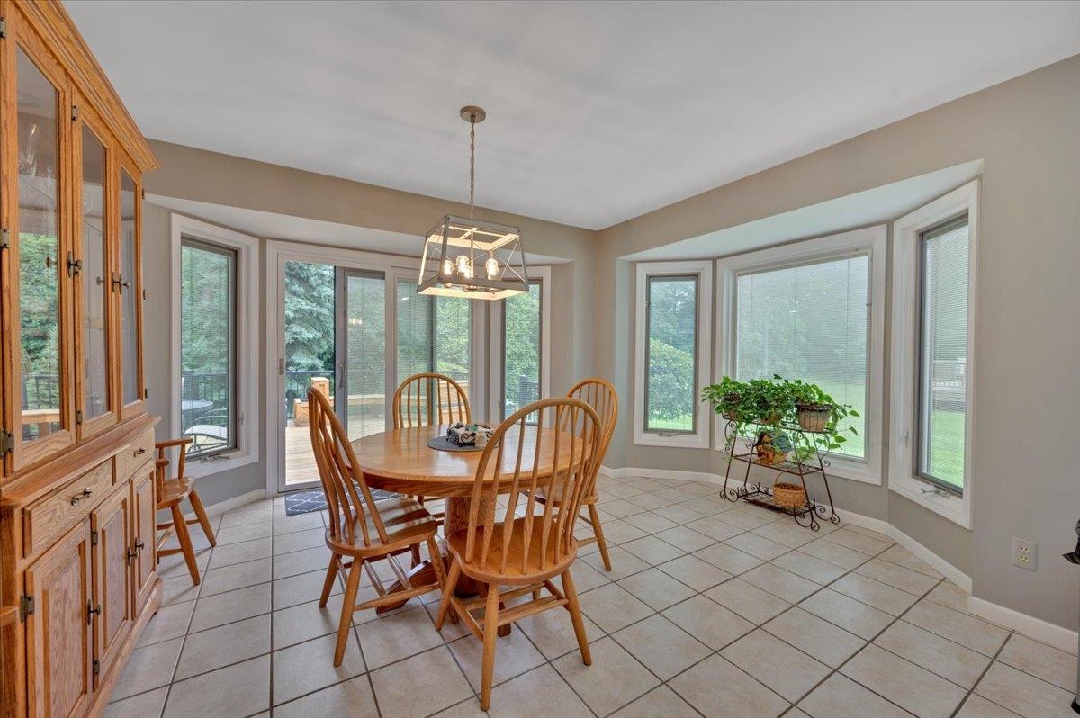 1042 Covington Pl Drive Rochester, MI 48309 - Photo 10 of 40 50114861-9.JPG