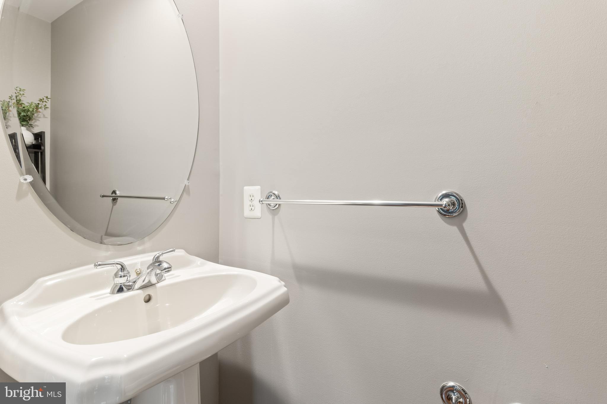 2386 Jostaberry Way Odenton, MD 21113 - Photo 11 of 36 Main level half bath