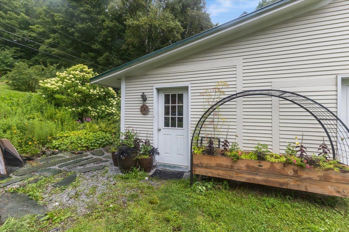 3787 Vermont Rte 100 Duxbury, VT 05676 - Photo 25 of 34 Gallery Image 25