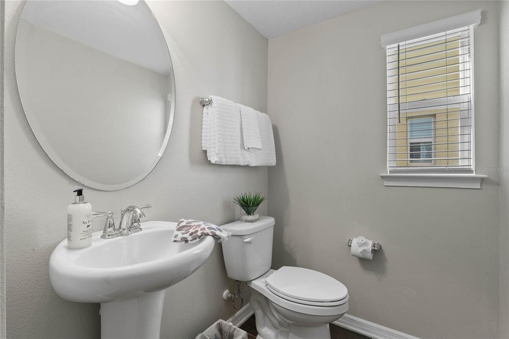 6884 Trellis Vine Loop Windermere, FL 34786 - Photo 11 of 44 1/2 Bath 1st floor