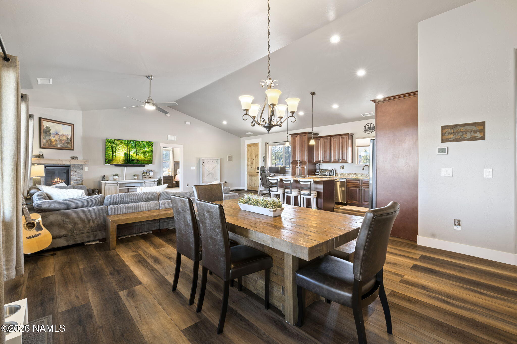 156 Trilogy Drive Williams, AZ 86046 - Photo 10 of 37 Dining