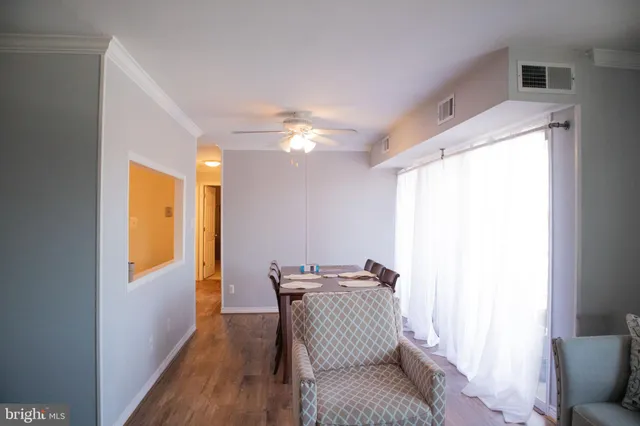 $2,200 | 2900 Kings Chapel Road, Unit 10, Falls Church, VA 22042