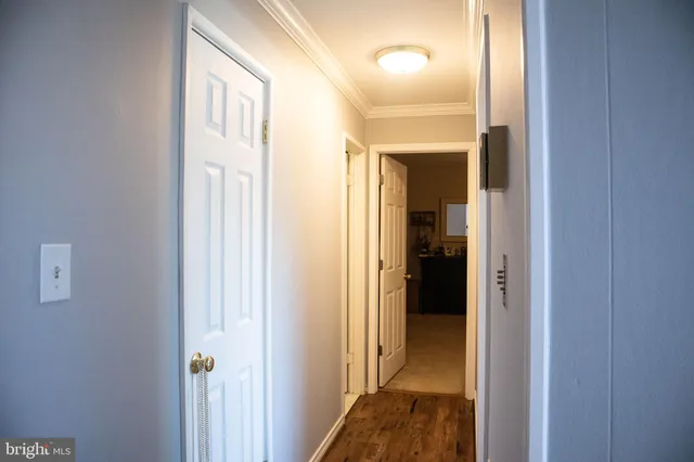 $2,200 | 2900 Kings Chapel Road, Unit 10, Falls Church, VA 22042