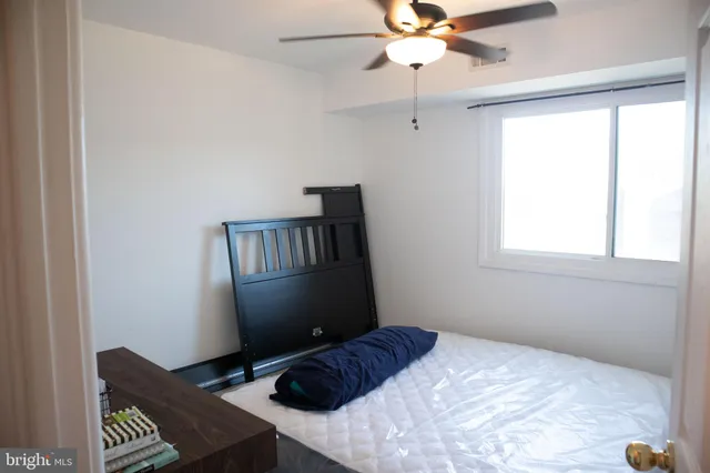 $2,200 | 2900 Kings Chapel Road, Unit 10, Falls Church, VA 22042