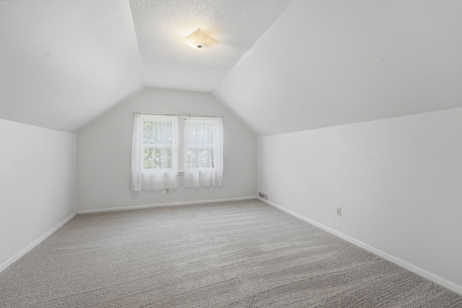 2202 44th Street Moline, IL 61265 - Photo 18 of 36