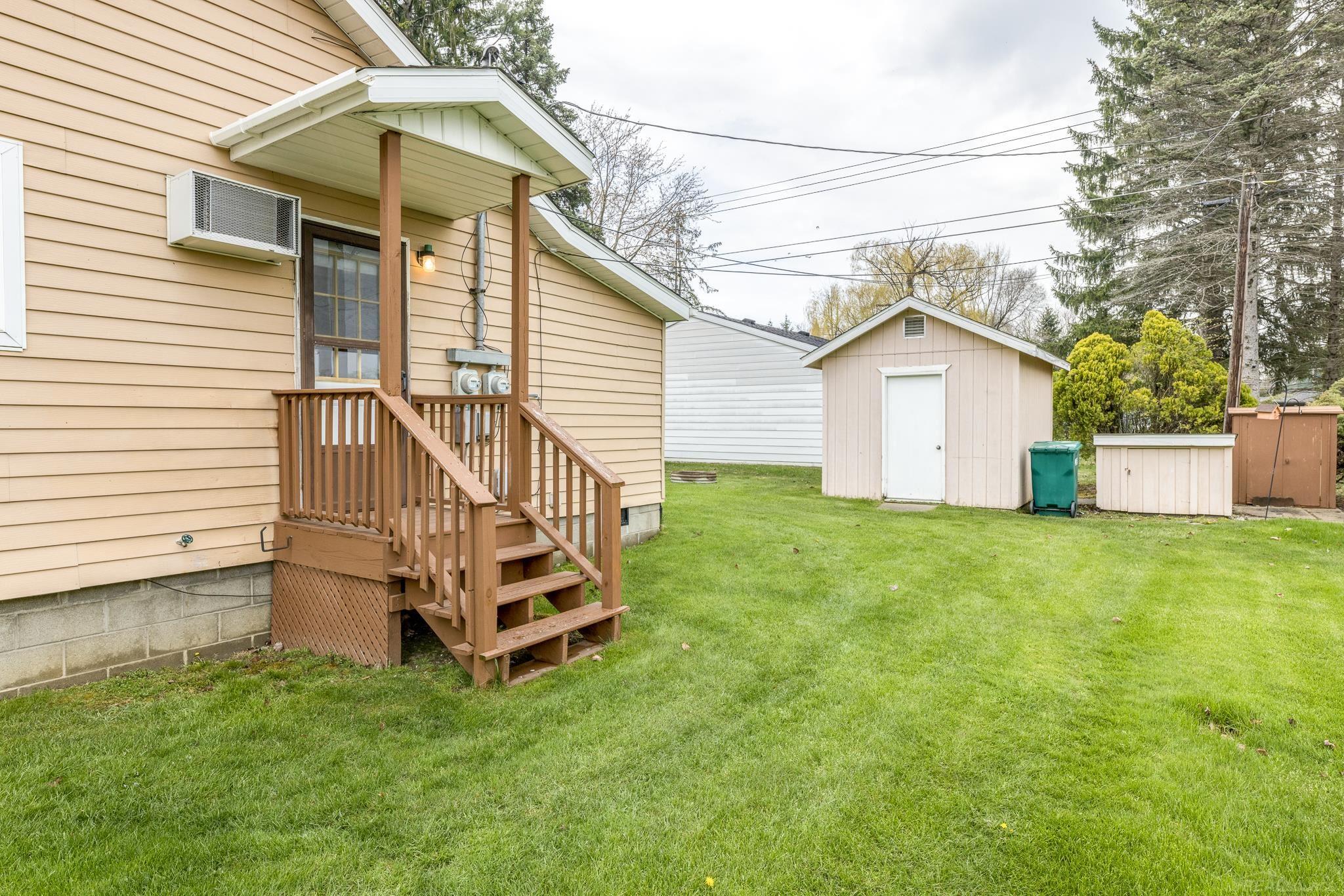 7451 Maplewood Road Lexington, MI 48450 - Photo 9 of 29 50140977-fdb484ac-c58b-49fb-8bac-33069de6601a.JPG