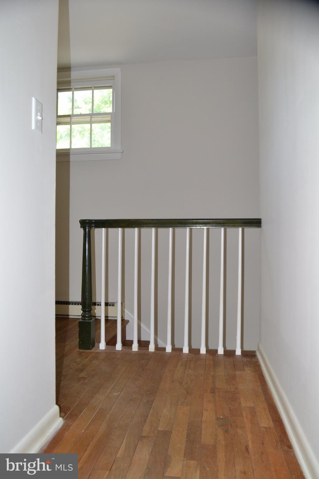 7598 Blueberry Acres Road St. Michaels, MD 21663 - Photo 21 of 30 Upper hallway)