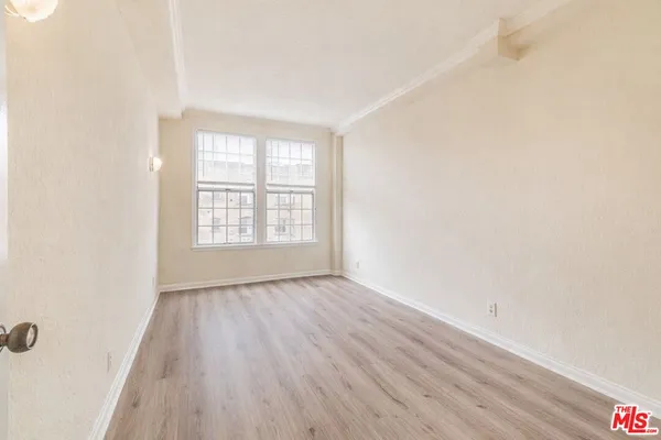 $1,899 | 5640 Franklin Avenue, Unit 200, Los Angeles, CA 90028