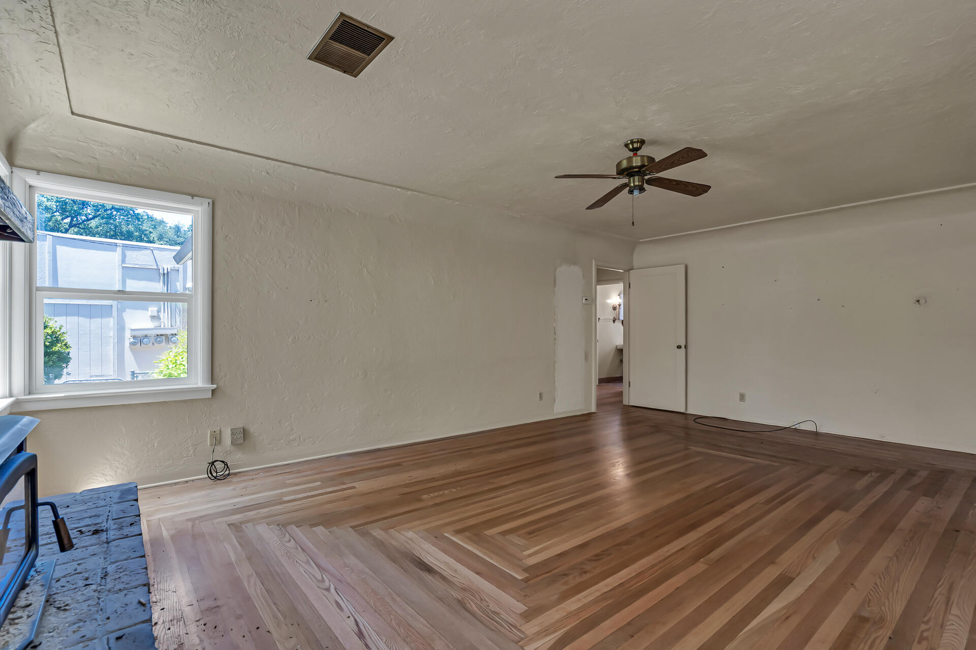 9626 Deschutes Road Palo Cedro, CA 96073 - Photo 7 of 60 9626DeschutesRoad-21