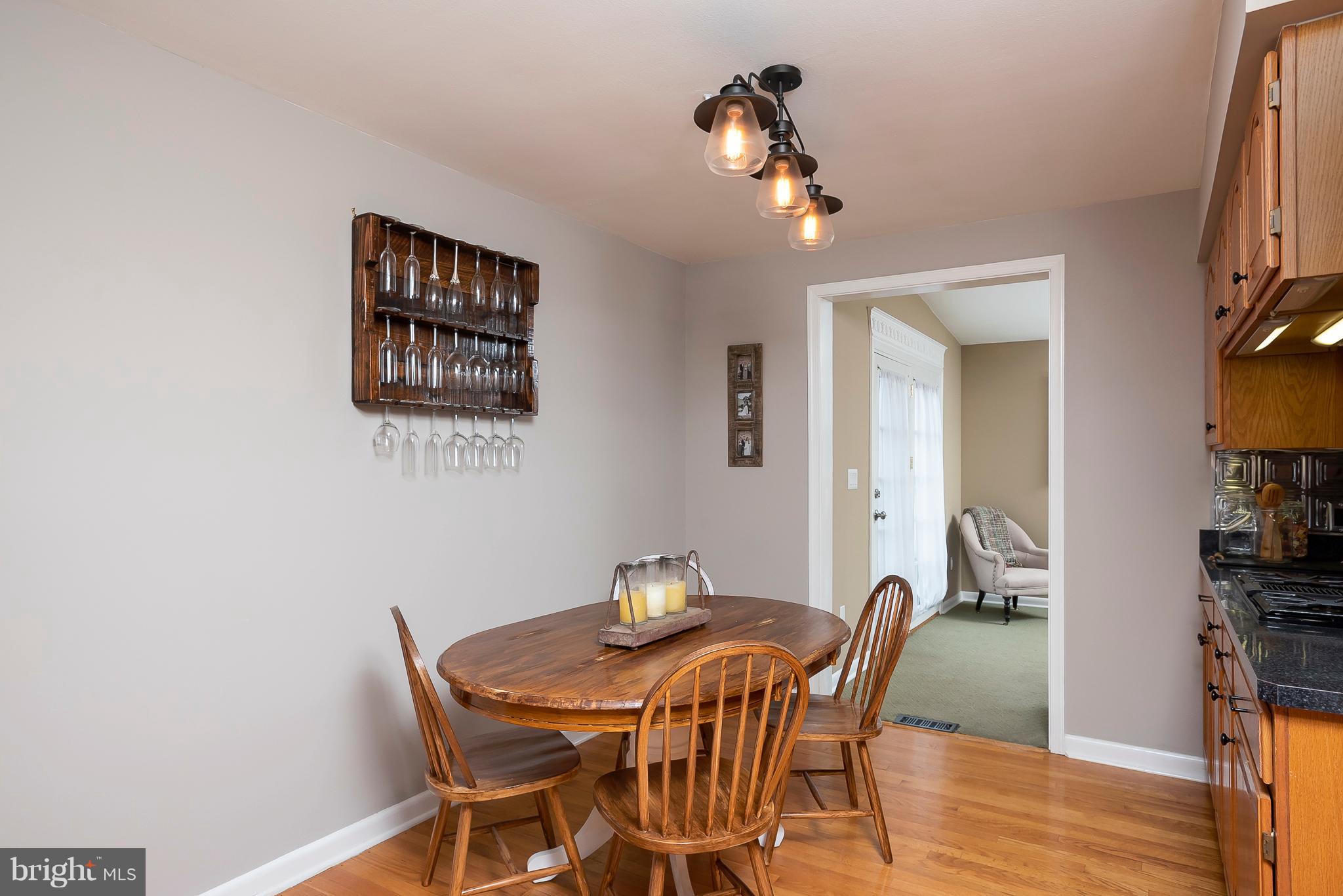 1100 Oakland Terrace Road Baltimore, MD 21227 - Photo 8 of 33 Dining Area