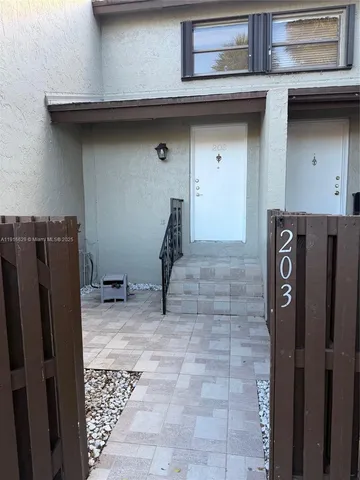 a view of outdoor space