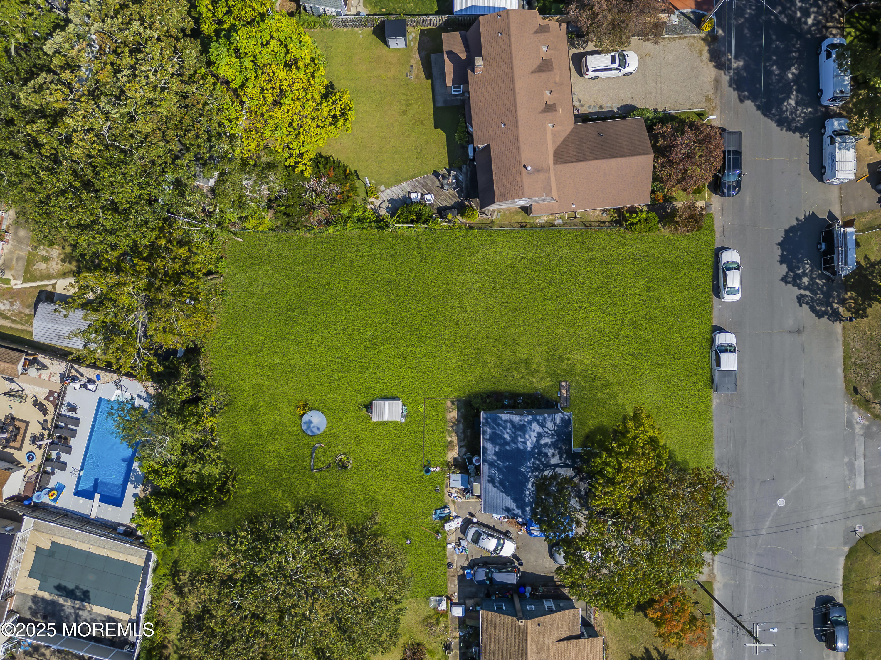 505 Curtis Avenue Point Pleasant, NJ 08742 - Photo 4 of 11 an aerial view of a house having yard