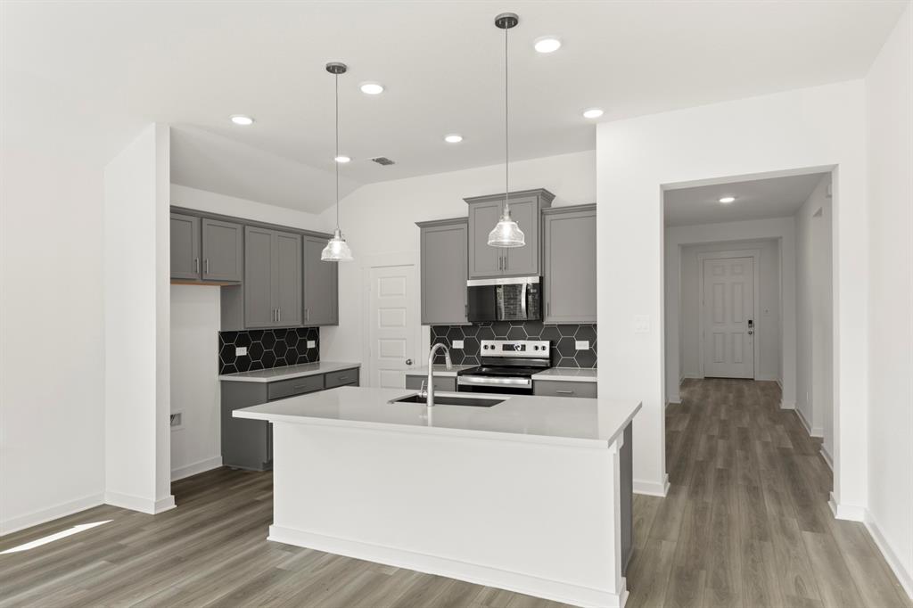 1109 Rushing Court Aubrey, TX 76227 - Photo 6 of 32 09. 1109 Rushing - Kitchen (2)