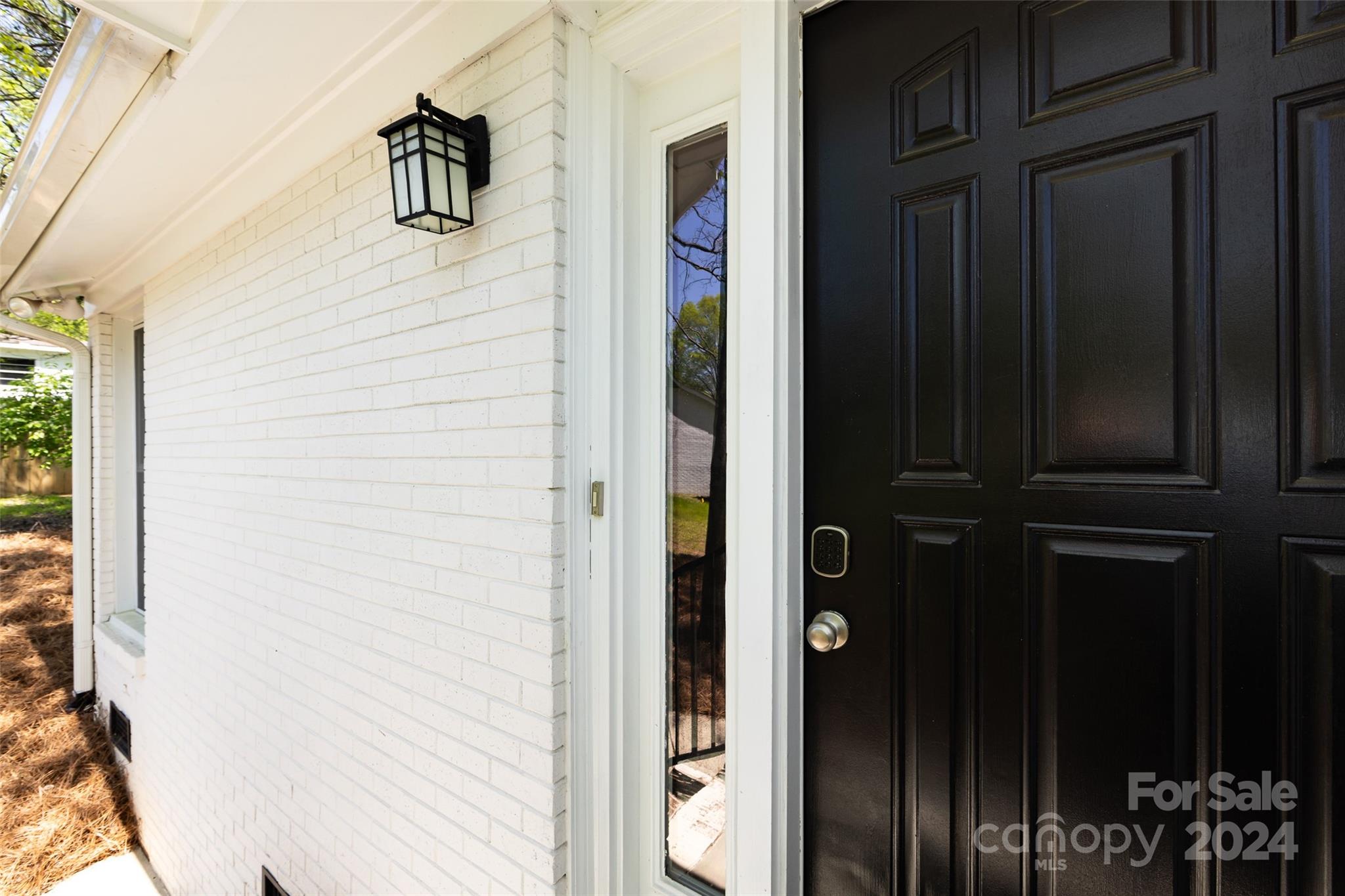 725 Rome Court Charlotte, NC 28209 - Photo 4 of 34 Gallery Image 4